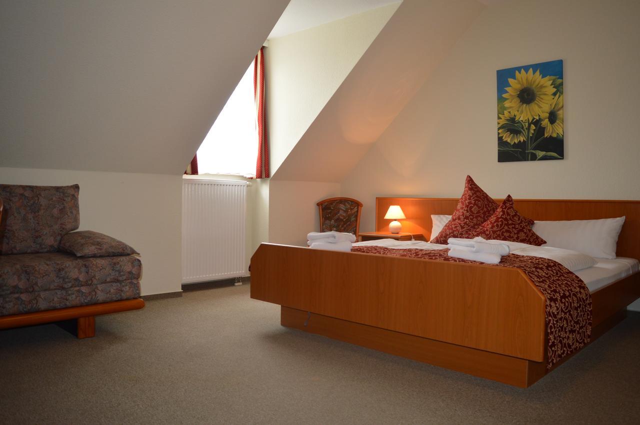 Hotel Auerhahn Masserberg Esterno foto