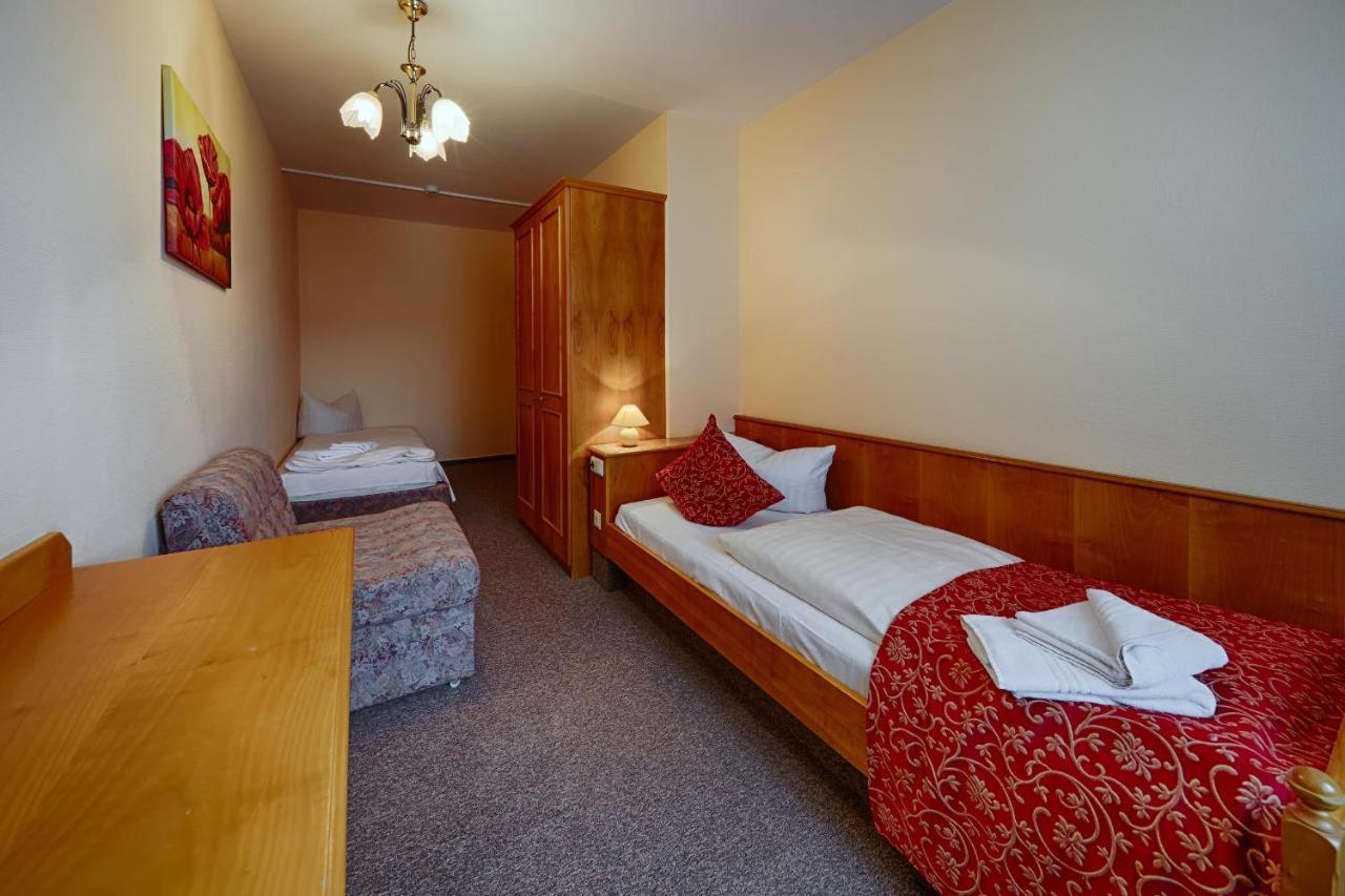 Hotel Auerhahn Masserberg Esterno foto